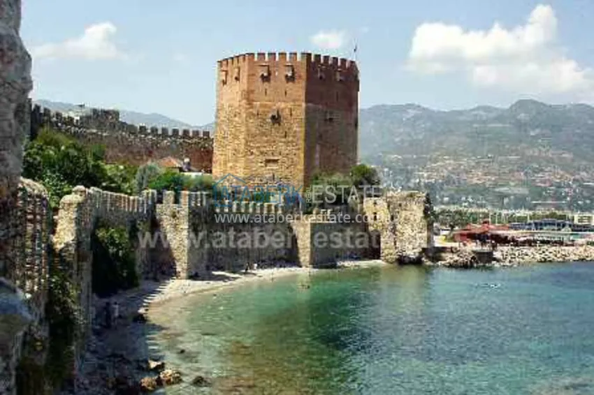 Городской отель с апартаментами в районе пляжа Клеопатра. 5 