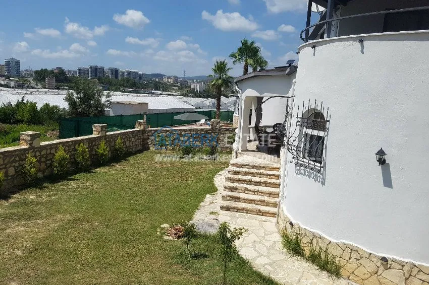 Вилла со своим участком земли, с мебелью и техникой, ждет своего хозяина! 9 