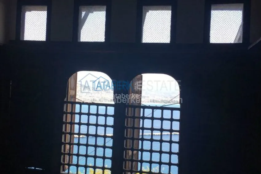 Старинный особняк с потрясающим видом 14 