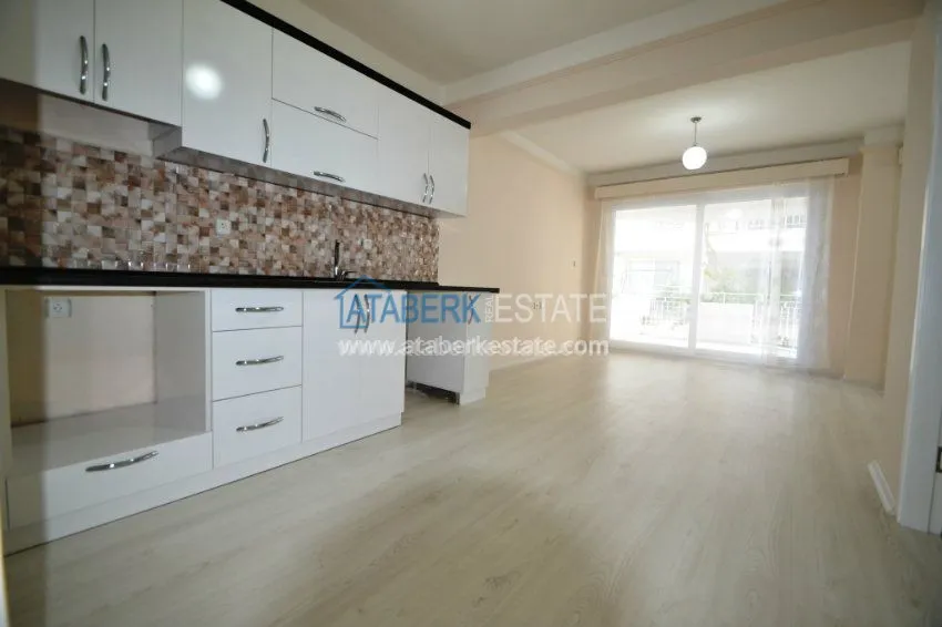 Квартира 2+1 на первой линии моря в Махмутларе, Алания 3 