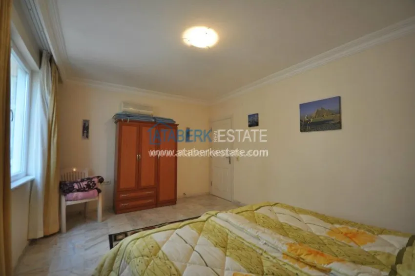 Квартира большой площади в прекрасном жилом комплексе в Махмутларе 9 