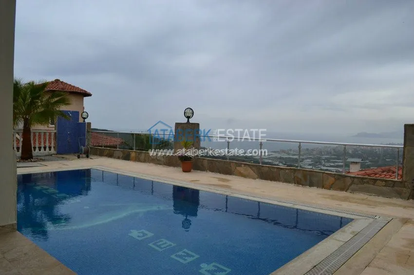 Вилла с собственной территорией от собственника с видом на море 2