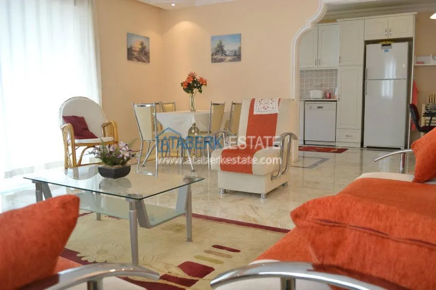 Квартира большой площади в прекрасном жилом комплексе в Махмутларе 18 