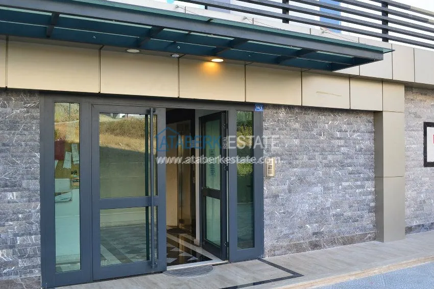 Готовый новый комплекс в самом центре района Махмутлар 12 