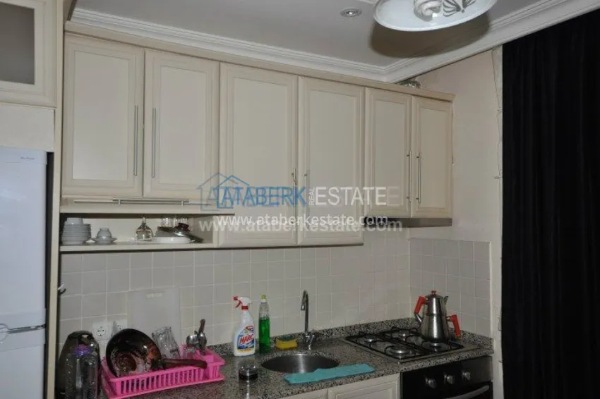 Недорогая трехкомнатная квартира в комплексе в Махмутларе от собственника 20 