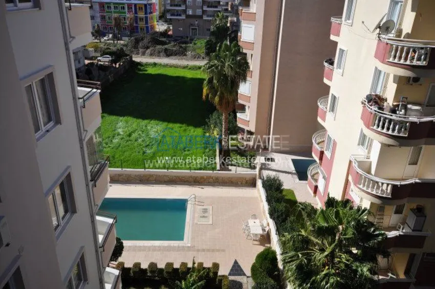 Недорогая трехкомнатная квартира в комплексе в Махмутларе от собственника 22 