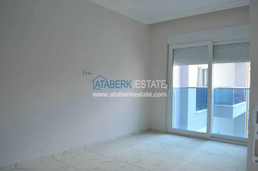 Прекрасный комплекс от застройщика в центре района Коньялты 40 