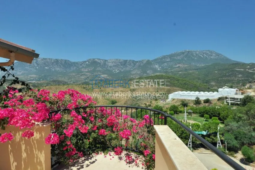 Апартаменты 2+1 в знаменитом комплексе Голд Сити. 9 