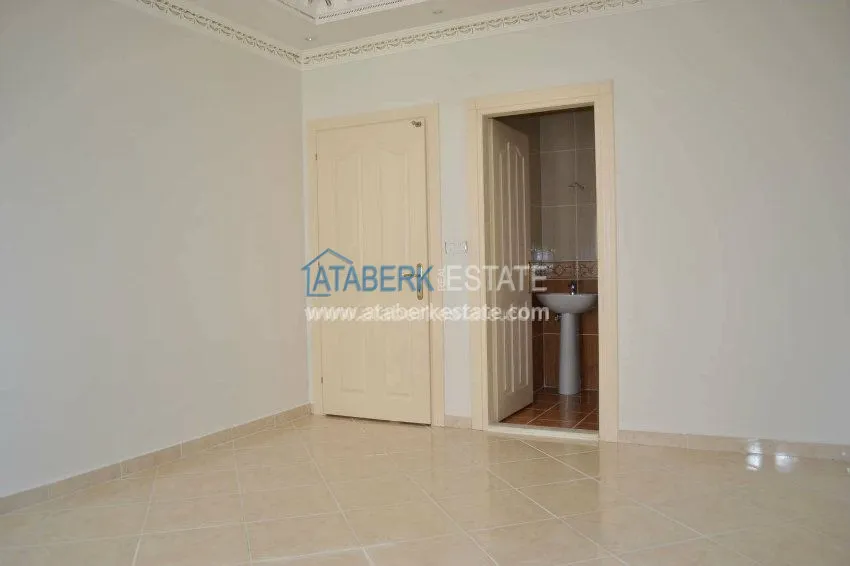 Новая двухкомнатная квартира с прекрасной отделкой в комплексе 8 