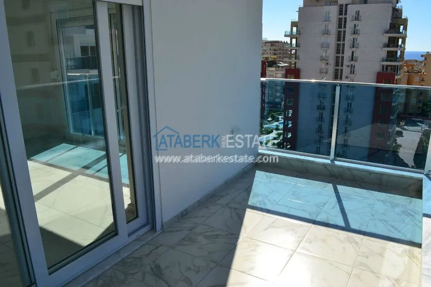 Новые апартаменты с видом на море в центре Махмутлара 11 