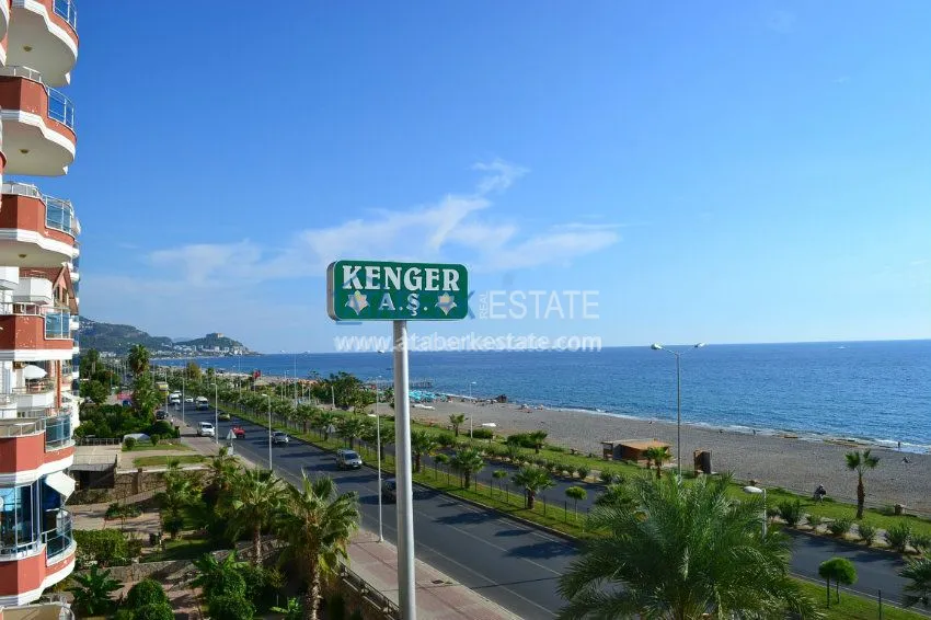 Просторные апартаменты 2+1 на берегу лазурного моря. 10 