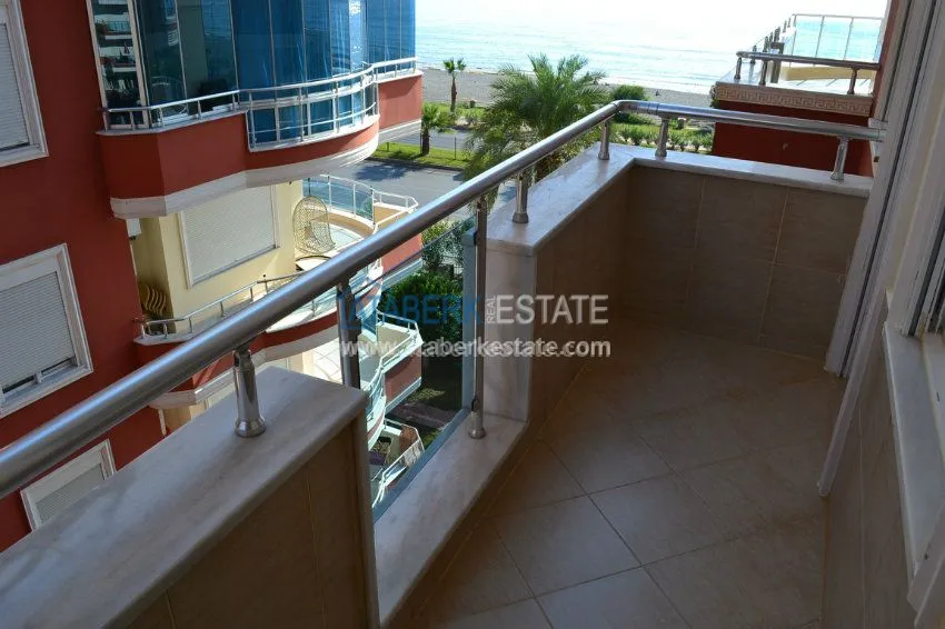 Квартиры в новом комплексе рядом с морем в районе Оба, Алания 2