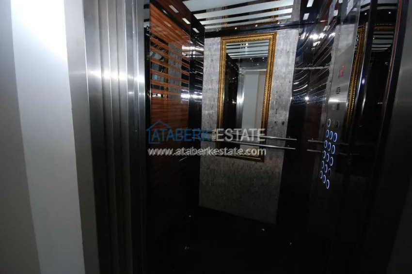 Просторна четырехкомнатная квартира в живописном месте Махмутлар 2 