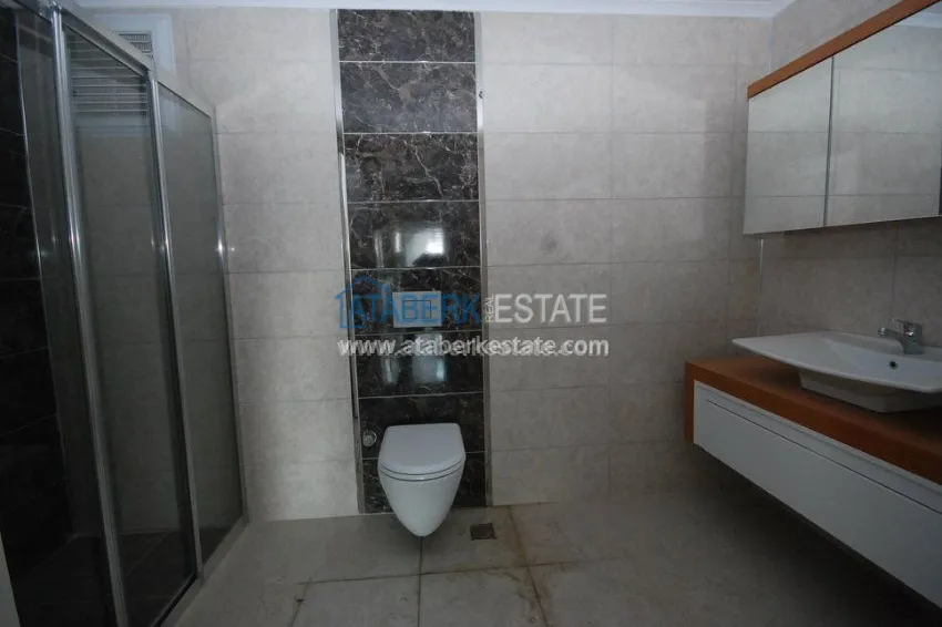 Просторна четырехкомнатная квартира в живописном месте Махмутлар 12 