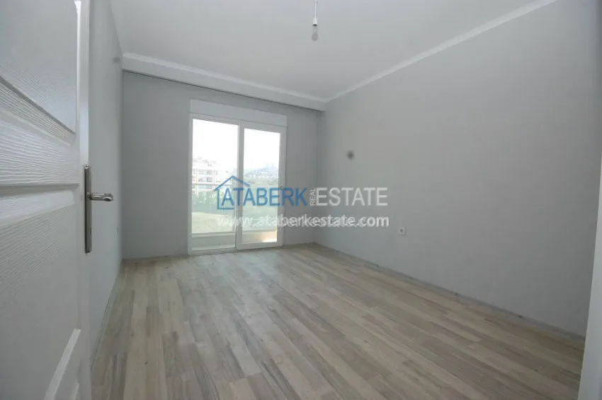 Просторна четырехкомнатная квартира в живописном месте Махмутлар 19 