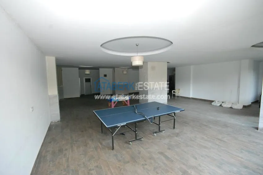 Просторна четырехкомнатная квартира в живописном месте Махмутлар 37 