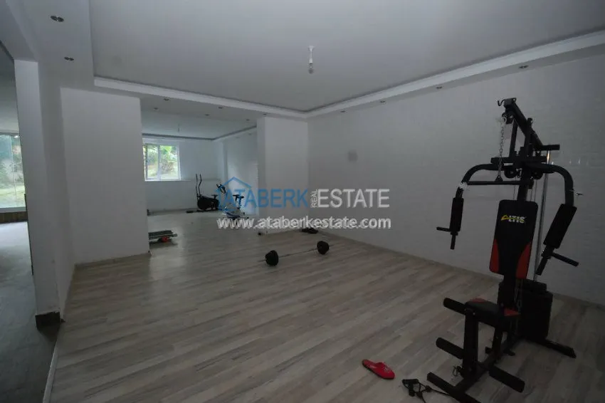 Просторна четырехкомнатная квартира в живописном месте Махмутлар 39 