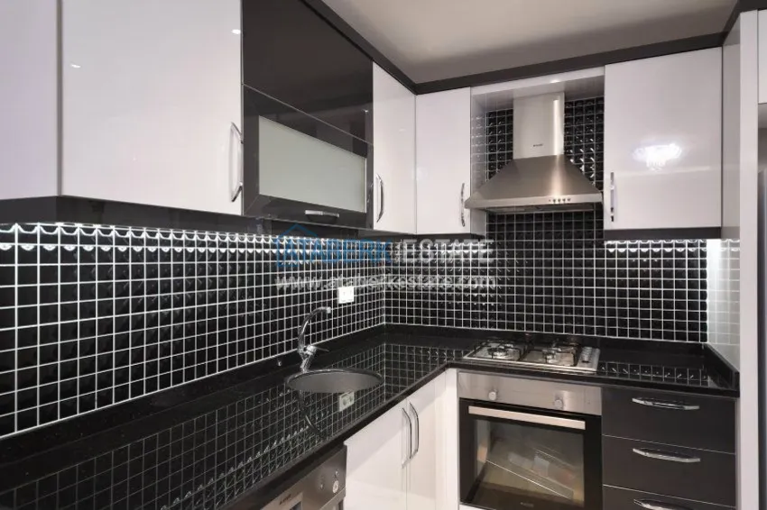 Новые квартиры в жилом комплексе у моря 15 