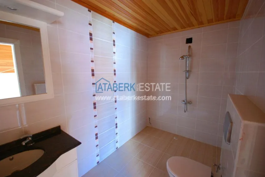 Зеленый комплекс с большой территорией в уютном районе Оба 11