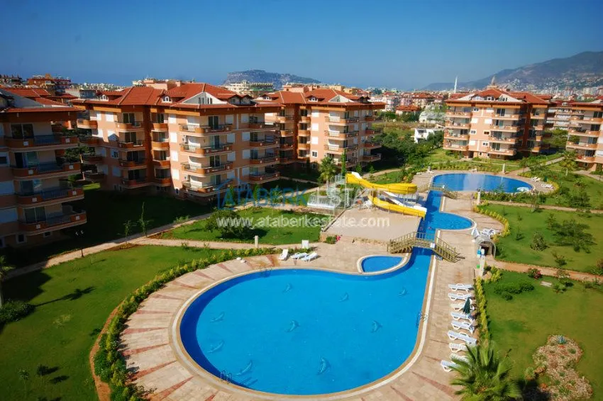 Зеленый комплекс с большой территорией в уютном районе Оба 24