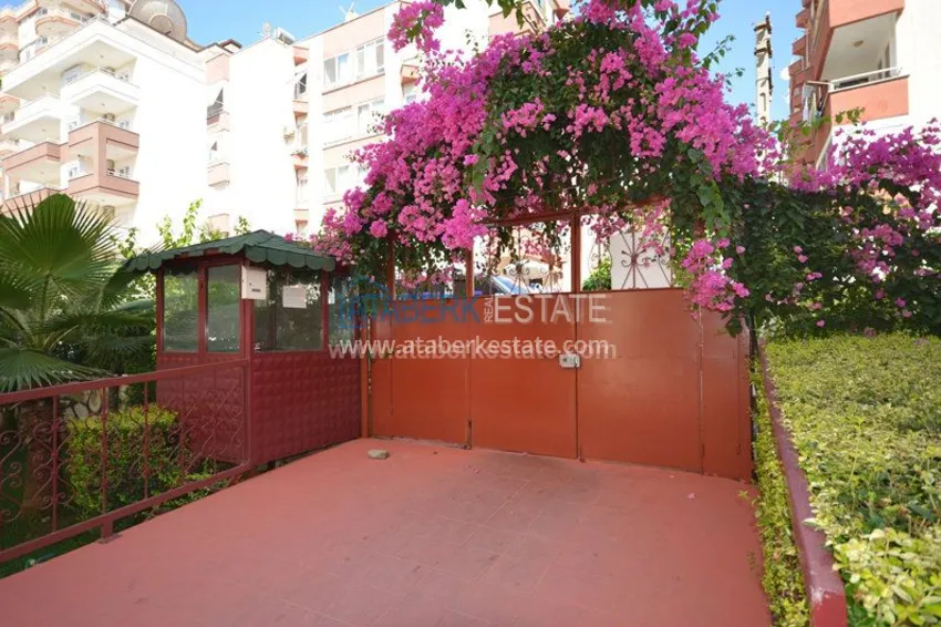 Квартира в аренду по низкой стоимости  в комплексе с бассейном  32 