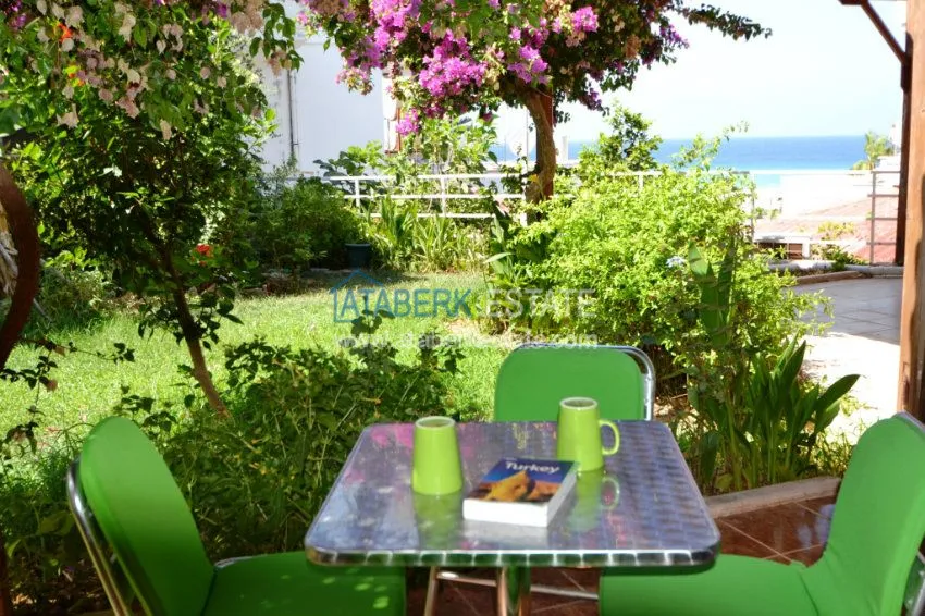 Вилла с мебелью на берегу моря. 2 