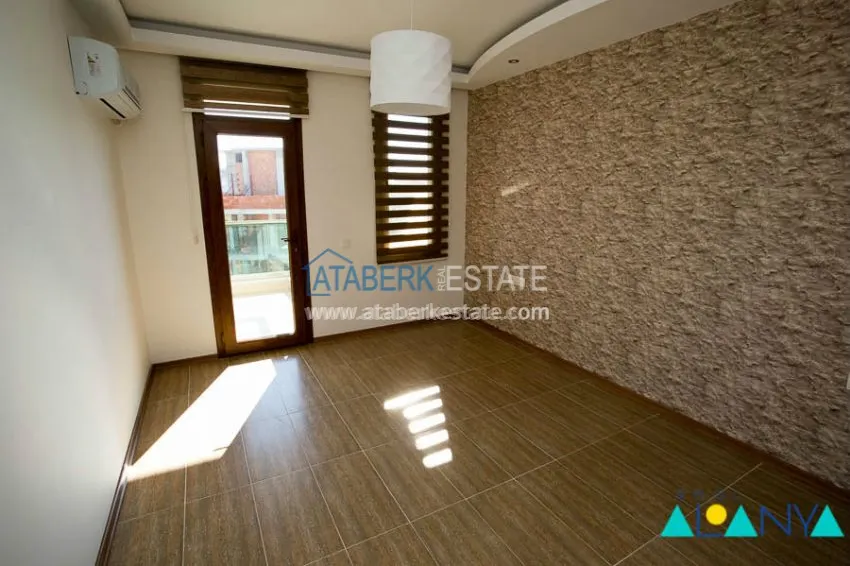 Прекрасный дуплекс в очаровательном комплексе! 13 