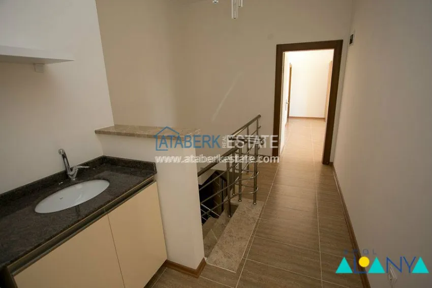 Прекрасный дуплекс в очаровательном комплексе! 24 