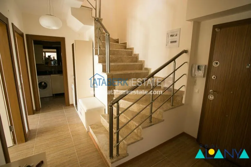 Прекрасный дуплекс в очаровательном комплексе! 35 