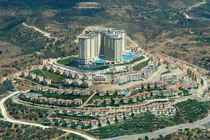 Аренда апартаментов 2+1 в аппарт-вилле, в знаменитом комплексе Голд Сити 5 звезд 1 