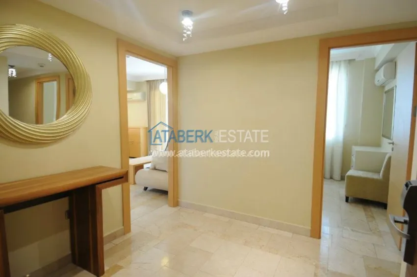 Апартаменты с тремя спальнями в Голд Сити. 1 