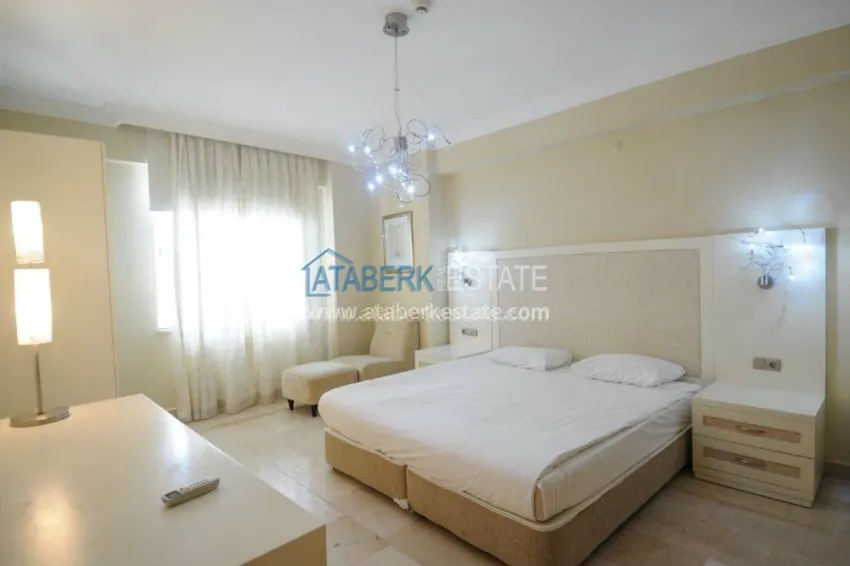 Апартаменты с тремя спальнями в Голд Сити. 9 