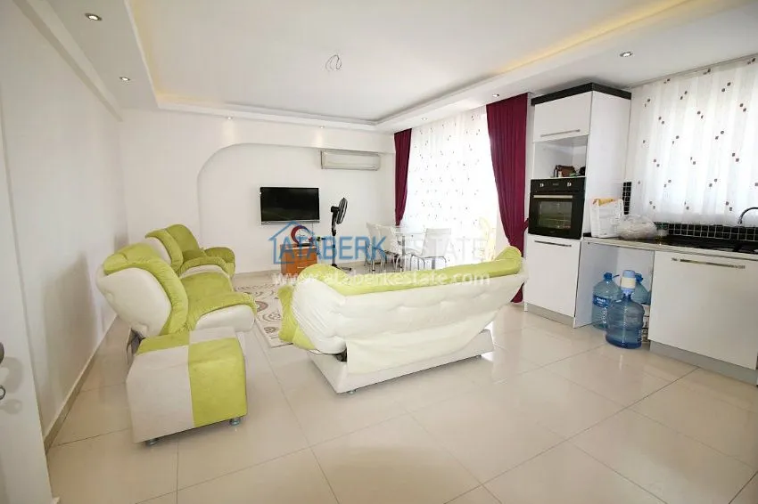 Просторная квартира 1+1 в районе Махмутлар 10 