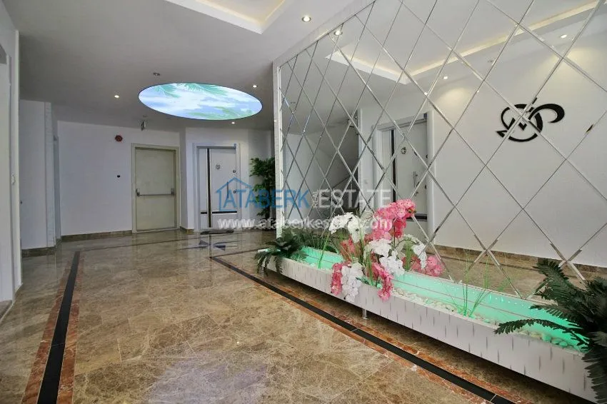 Дуплекс 3+1 в популярном районе Махмутлар. 4 