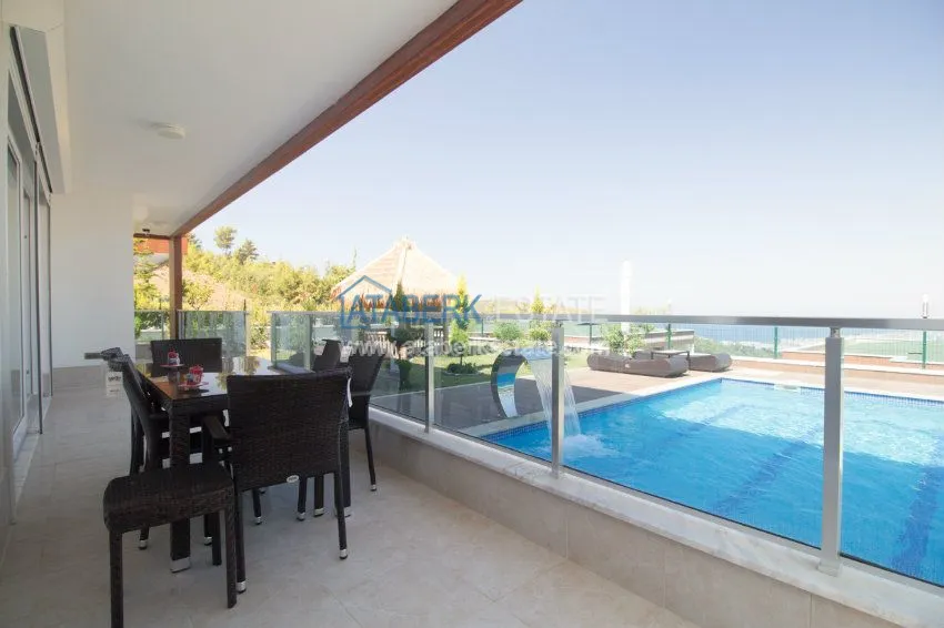 Приватный комплекс с виллами люкс класса в Каргыджаке 66