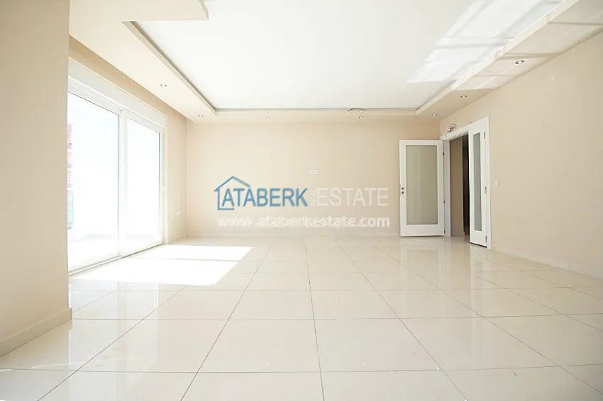 Четырехкомнатные апартаменты в районе Махмутлар 12 