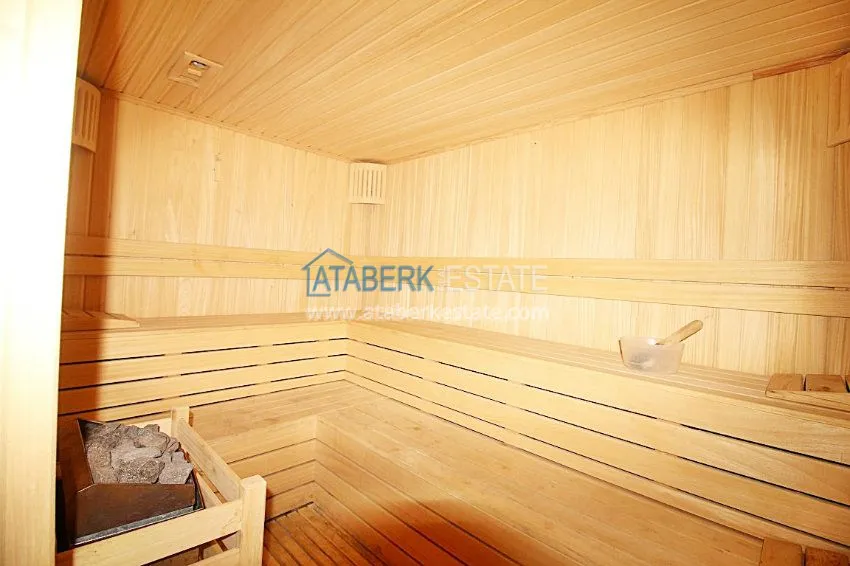 Четырехкомнатные апартаменты в районе Махмутлар 37 