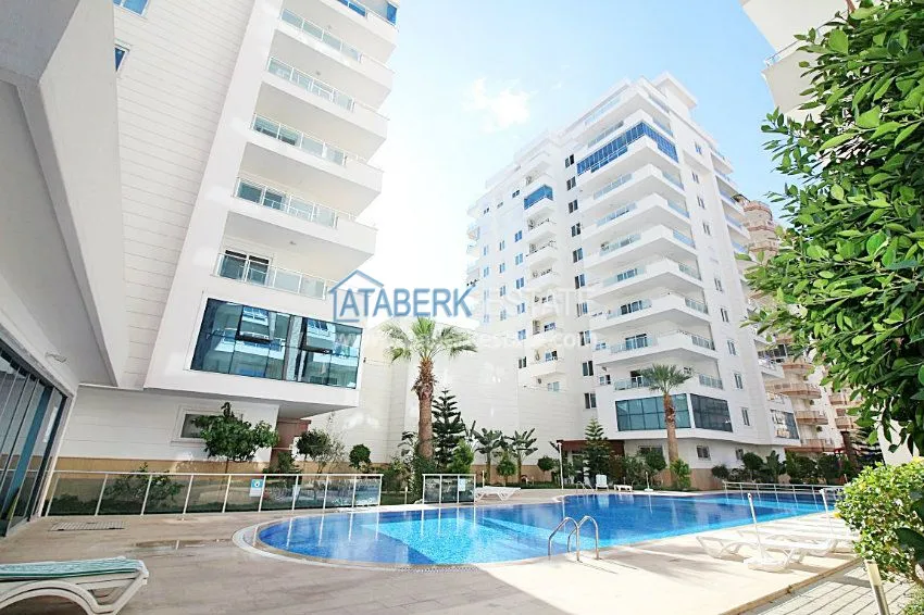 Четырехкомнатные апартаменты в районе Махмутлар 39 