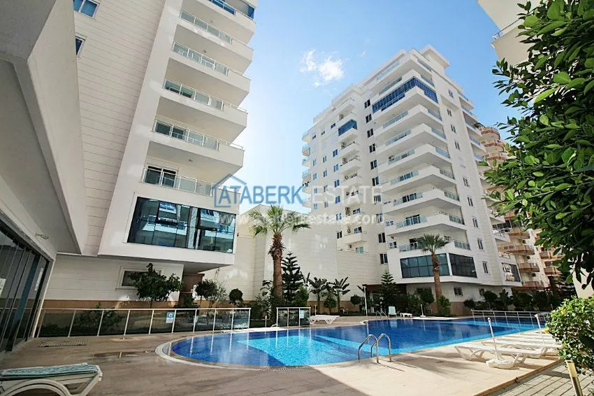 Четырехкомнатные апартаменты в районе Махмутлар 40 