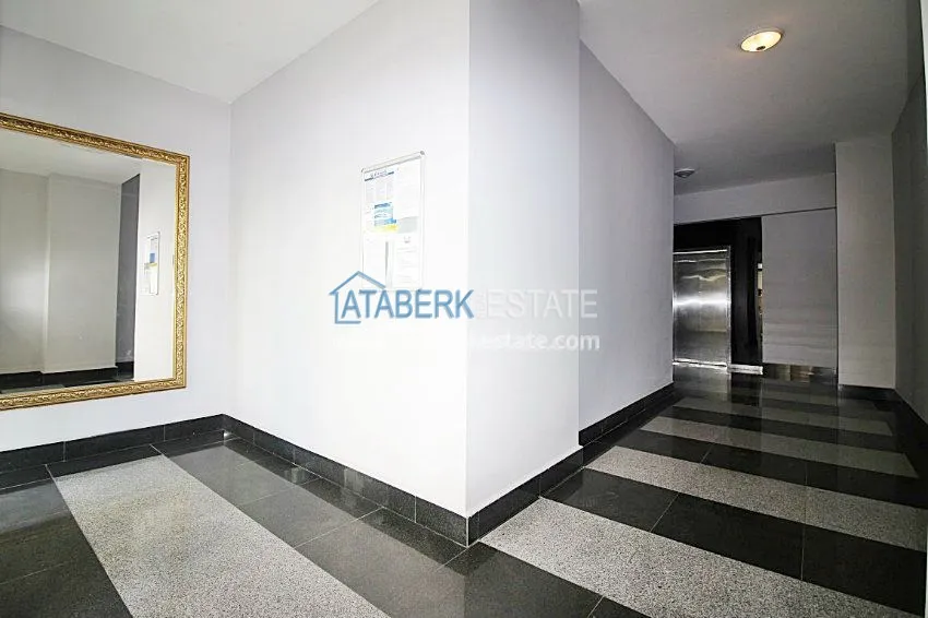 Четырехкомнатные апартаменты в районе Махмутлар 42 