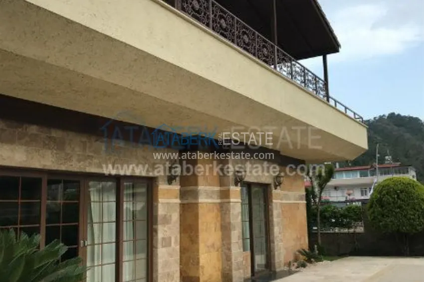 Частная вилла с собственным участком в Кемере 1 