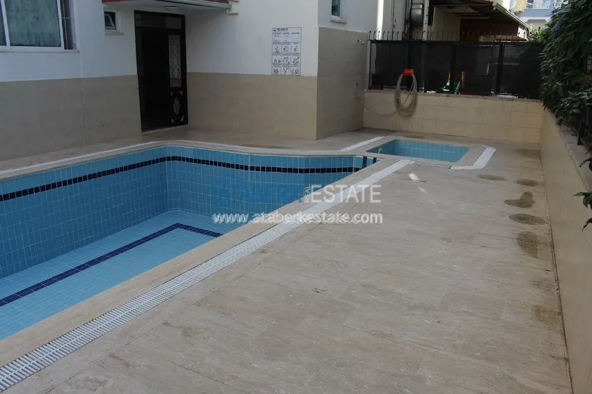 Квартира на Клеопатре - в самом центре города! 30 