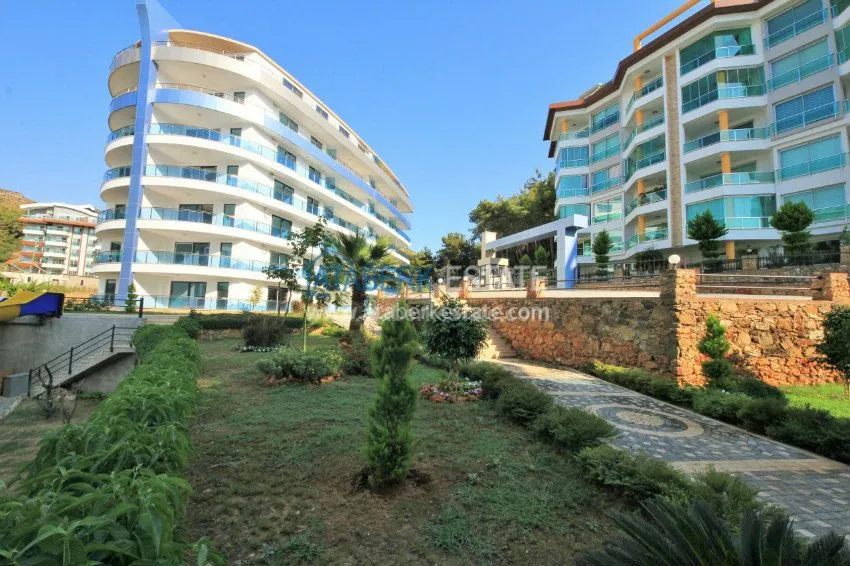 Двухкомнатная квартира в комплексе с крытым бассейном район Каргыджак 18 