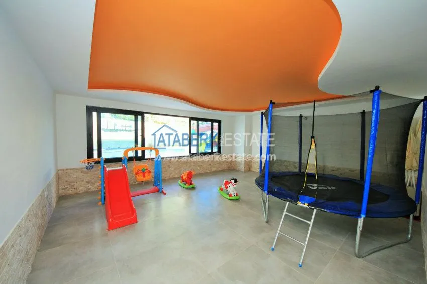 Двухкомнатная квартира в комплексе с крытым бассейном район Каргыджак 22 