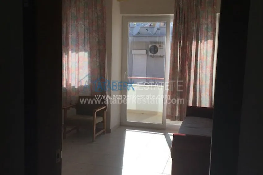 Городской отель с апартаментами в районе пляжа Клеопатра. 8 