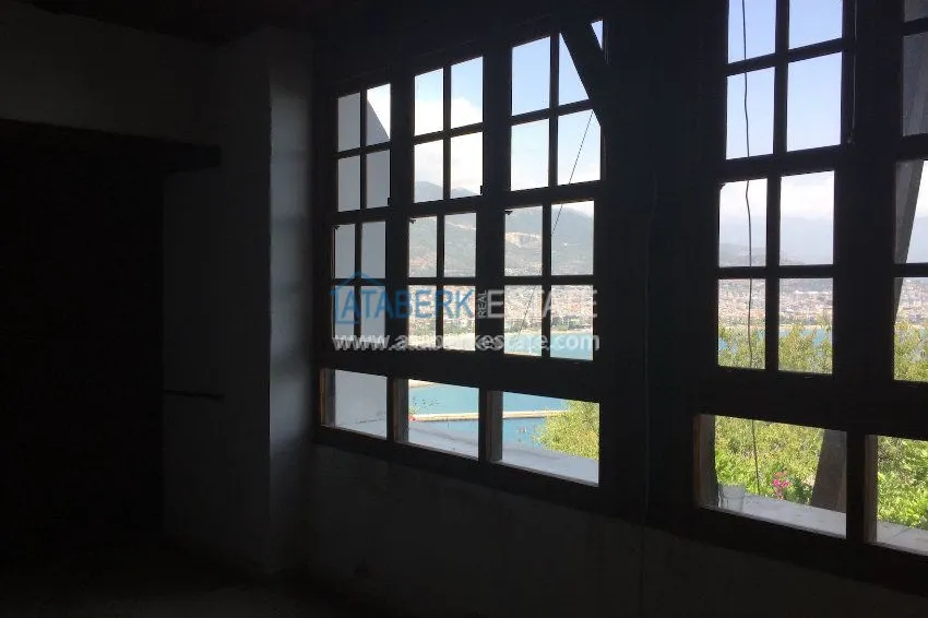 Старинный особняк с потрясающим видом 32 