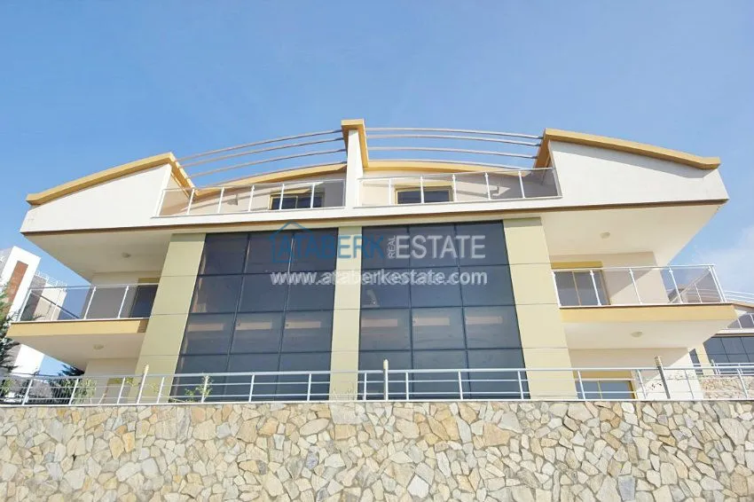 Вилла с потрясающим видом в Каргыджак 5 