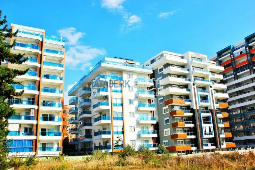 Трехкомнатная квартира площадью 105 м2 в районе Махмутлар, Алания 2 