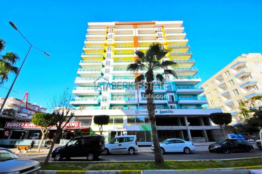 Видовая 3+1 в новострое на центральной улице Махмутлара 1 