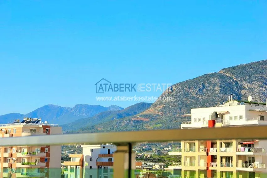 Видовая 3+1 в новострое на центральной улице Махмутлара 8 